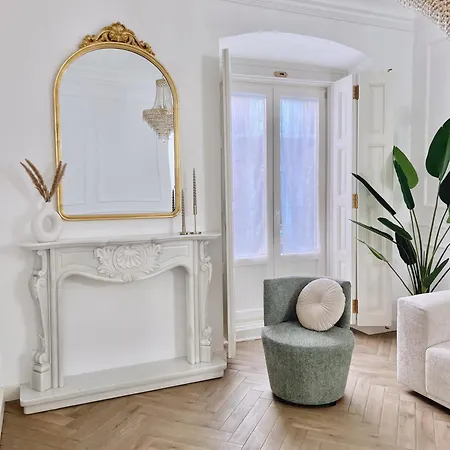 Apartamento Los Burgueses Apartment *