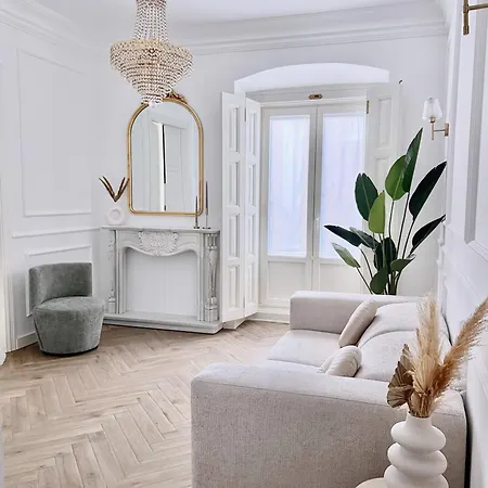 Apartamento Los Burgueses Apartment *